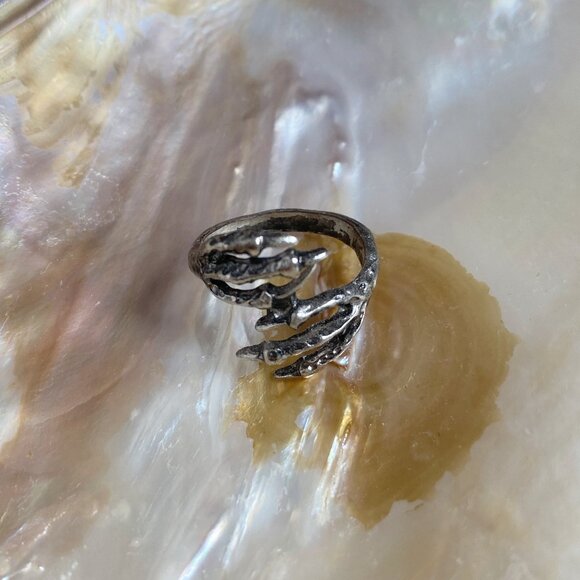 talon ring - Picture 1 of 4